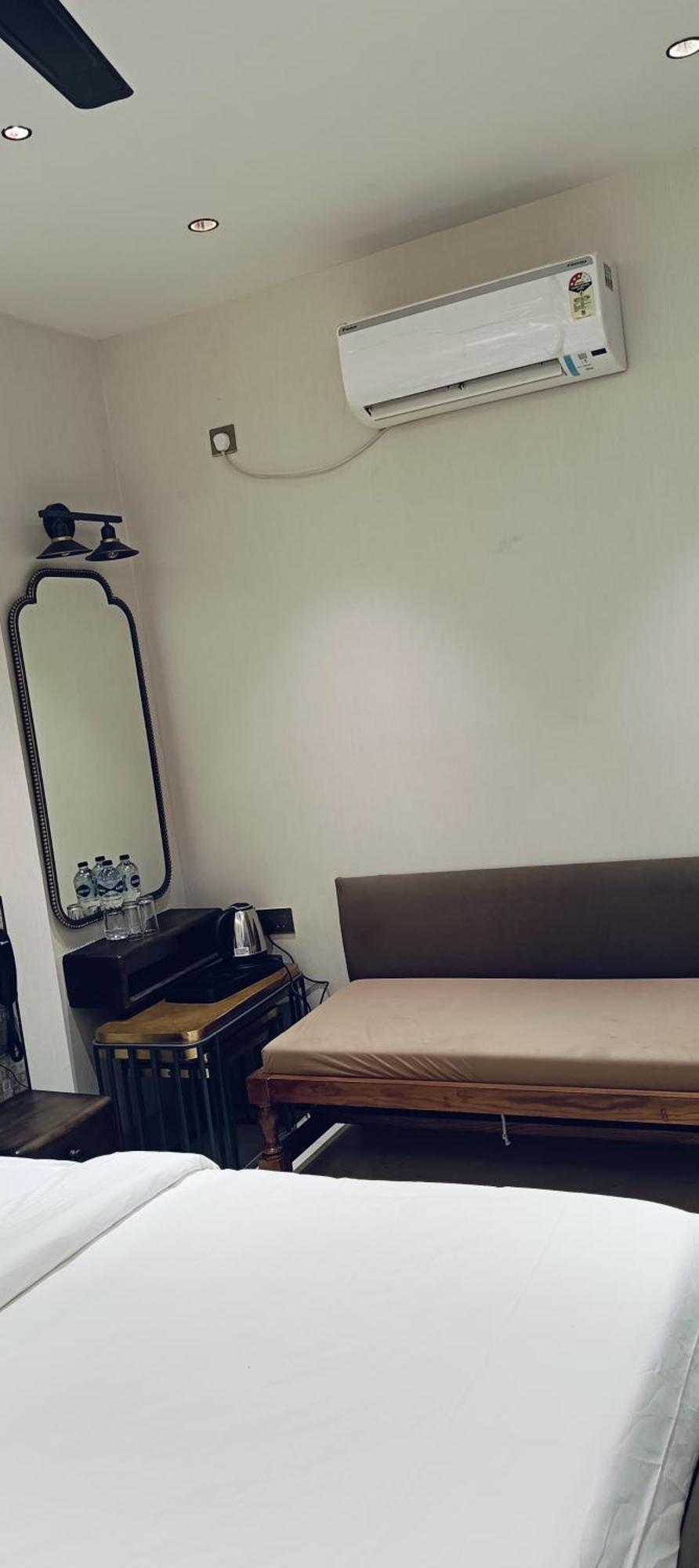 Hari Om Residency 800 Meters From Ram Mandir Ayodhya Hotell Exteriör bild