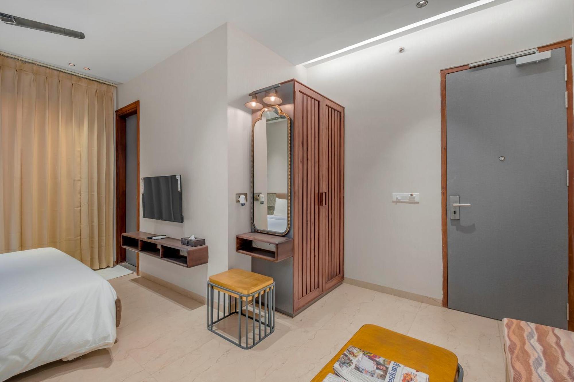 Hari Om Residency 800 Meters From Ram Mandir Ayodhya Hotell Exteriör bild