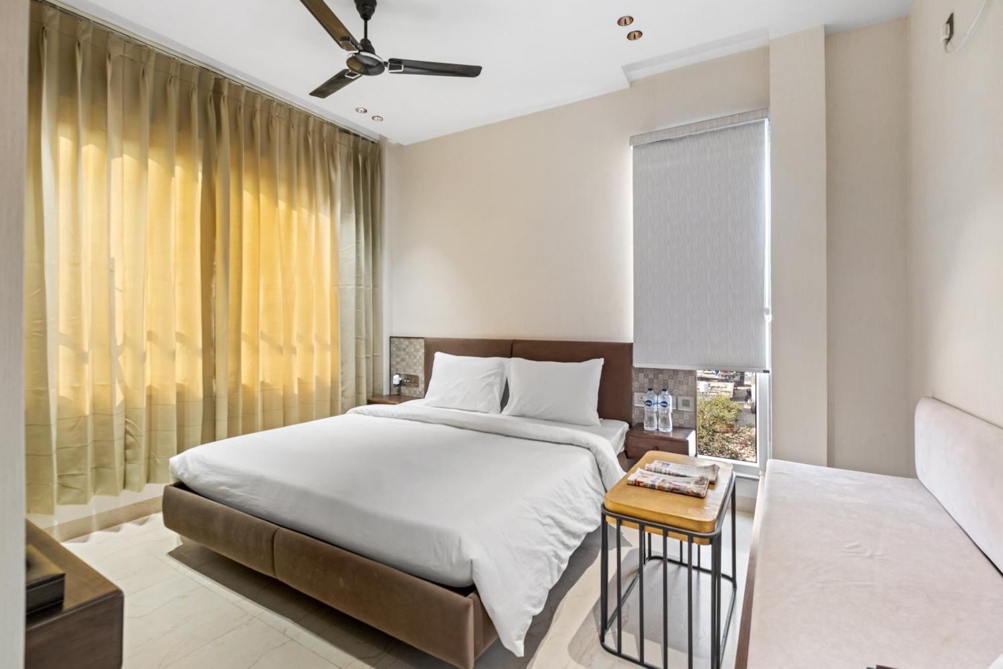 Hari Om Residency 800 Meters From Ram Mandir Ayodhya Hotell Exteriör bild