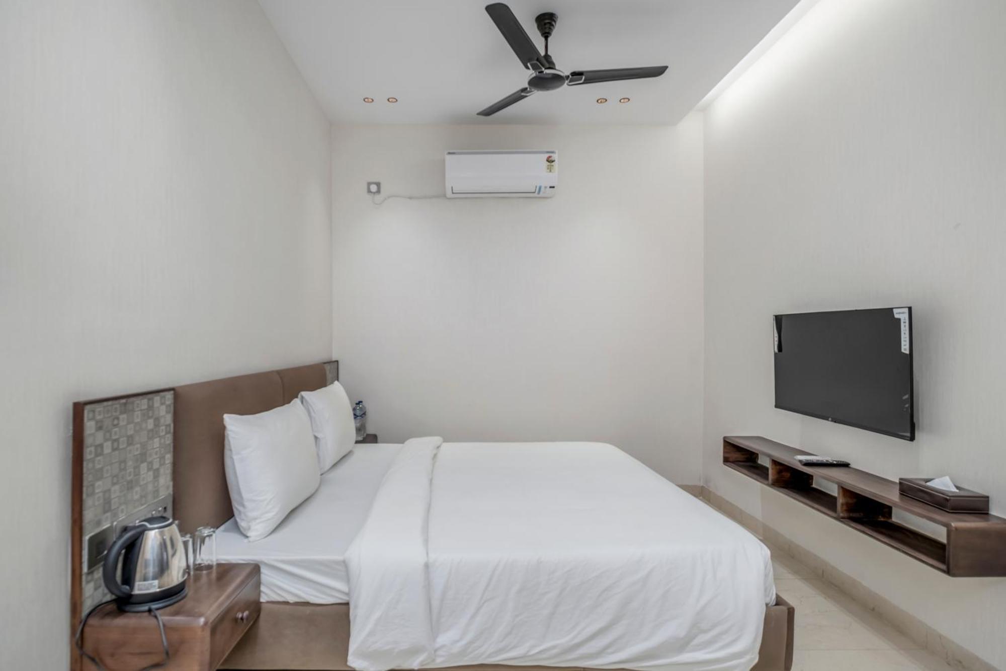 Hari Om Residency 800 Meters From Ram Mandir Ayodhya Hotell Exteriör bild